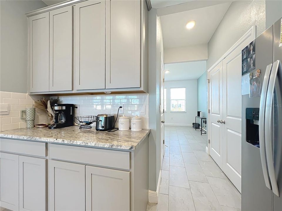 На продажу: $449,900 (5 спален, 3 ванн, 3609 Квадратных фут)