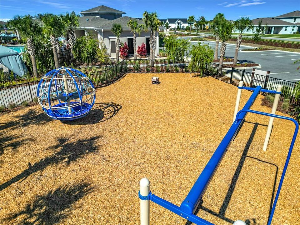 На продажу: $449,900 (5 спален, 3 ванн, 3609 Квадратных фут)