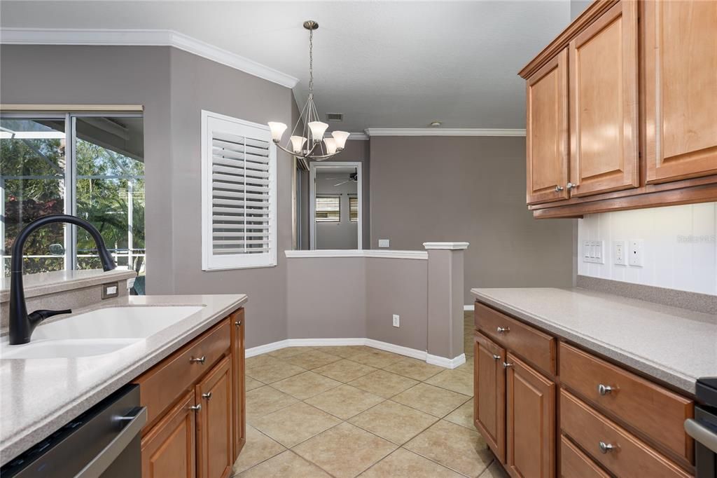 En Venta: $499,000 (3 camas, 2 baños, 2071 Pies cuadrados)