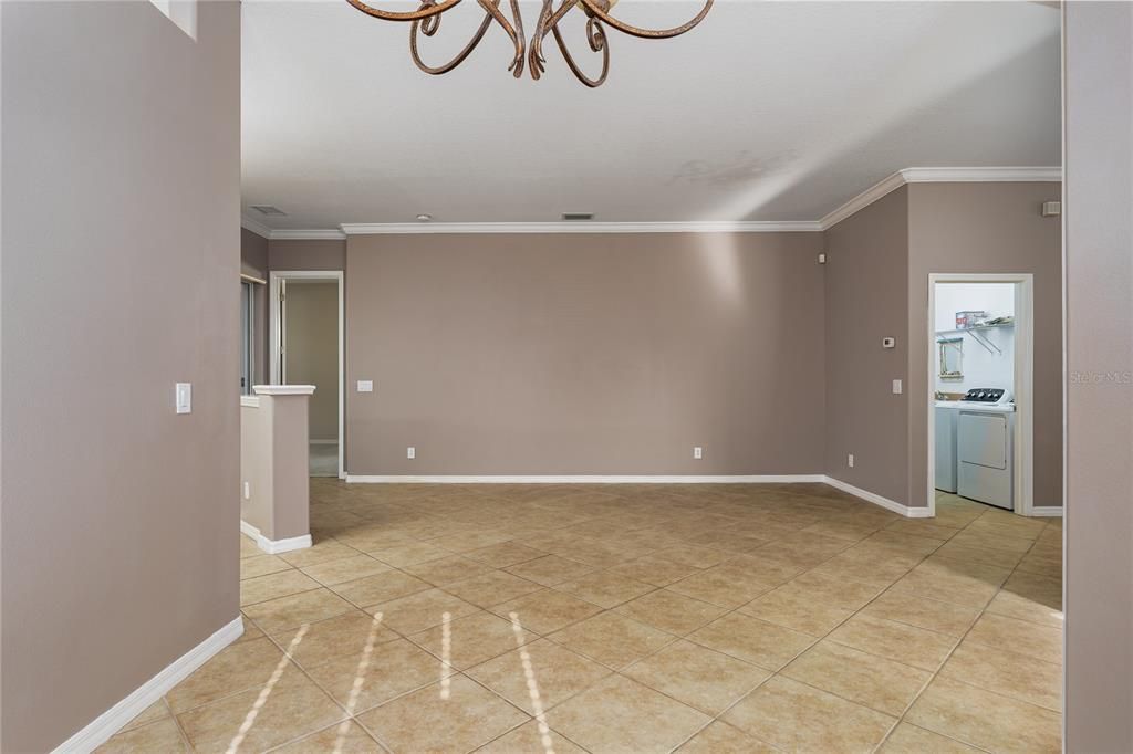 En Venta: $499,000 (3 camas, 2 baños, 2071 Pies cuadrados)