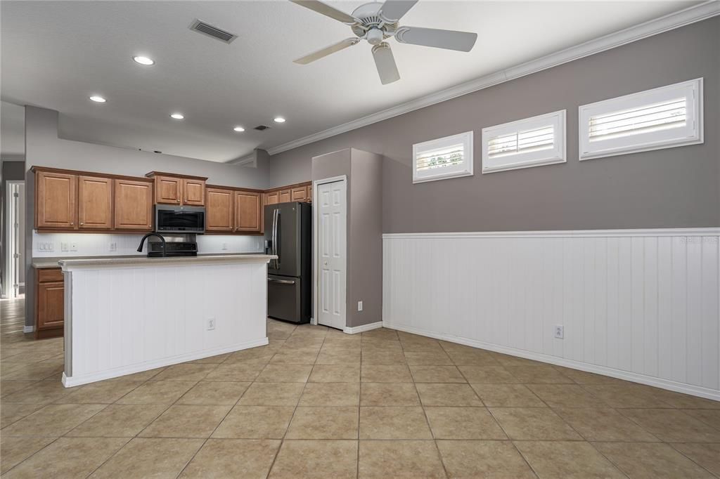 En Venta: $499,000 (3 camas, 2 baños, 2071 Pies cuadrados)