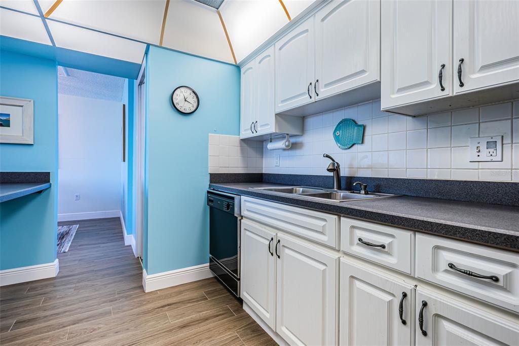 En Venta: $469,000 (2 camas, 2 baños, 1265 Pies cuadrados)