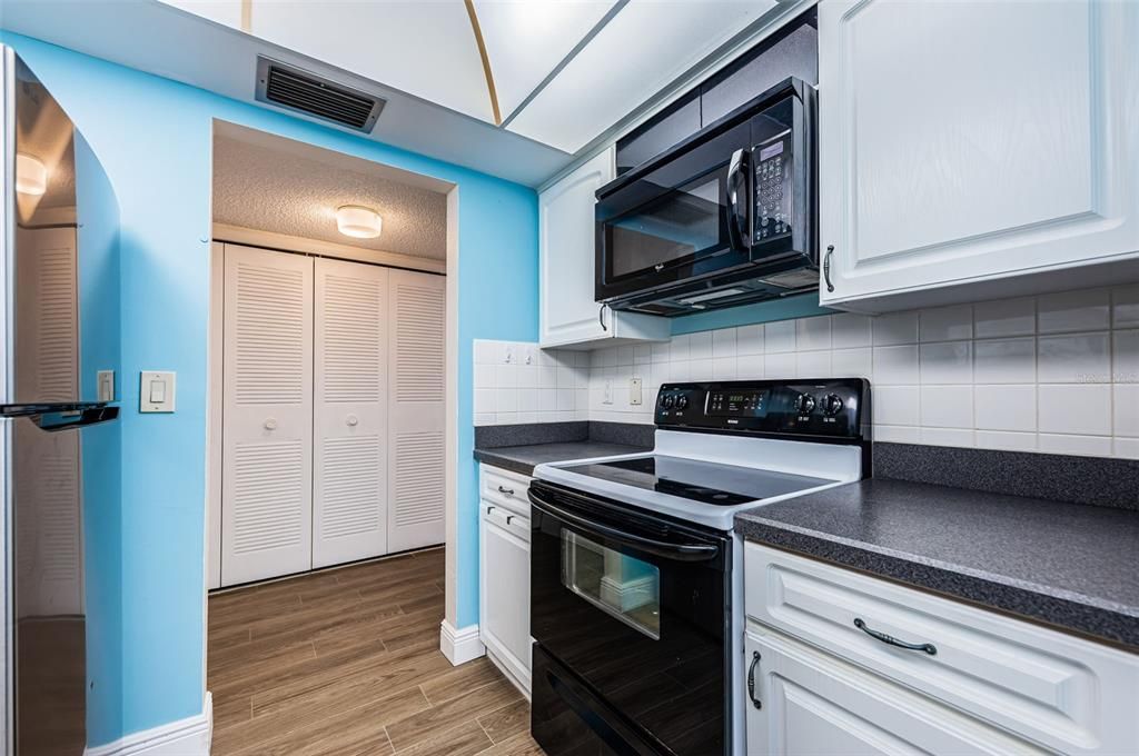 En Venta: $469,000 (2 camas, 2 baños, 1265 Pies cuadrados)