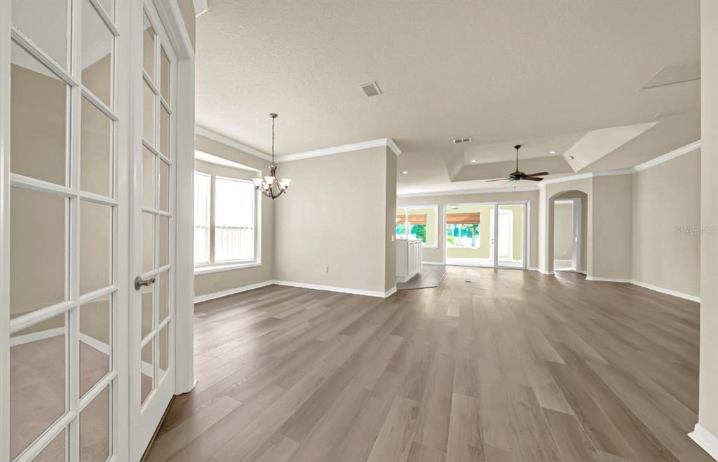 For Sale: $450,000 (3 beds, 2 baths, 2392 Square Feet)