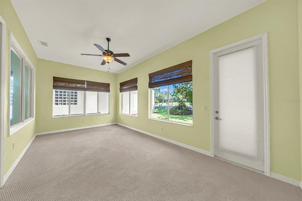 For Sale: $450,000 (3 beds, 2 baths, 2392 Square Feet)