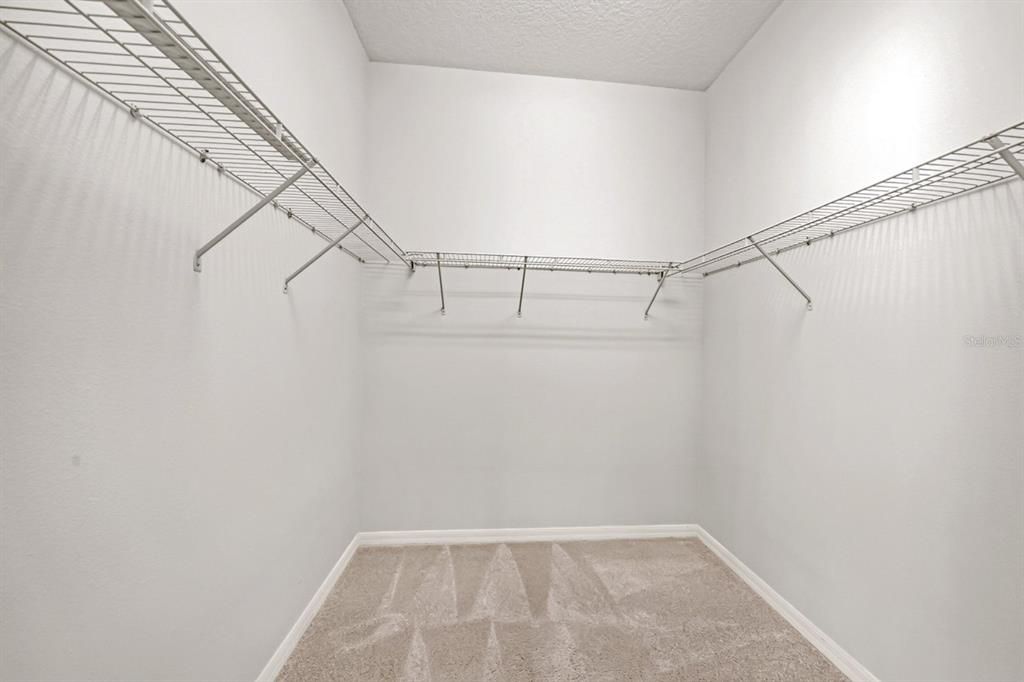 For Sale: $450,000 (3 beds, 2 baths, 2392 Square Feet)