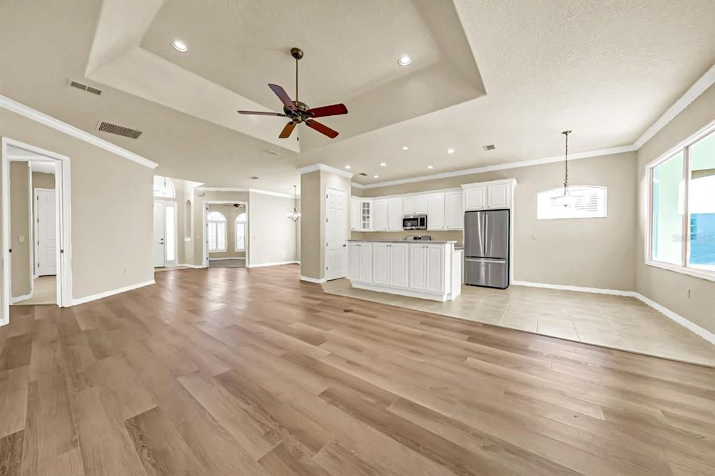 For Sale: $450,000 (3 beds, 2 baths, 2392 Square Feet)