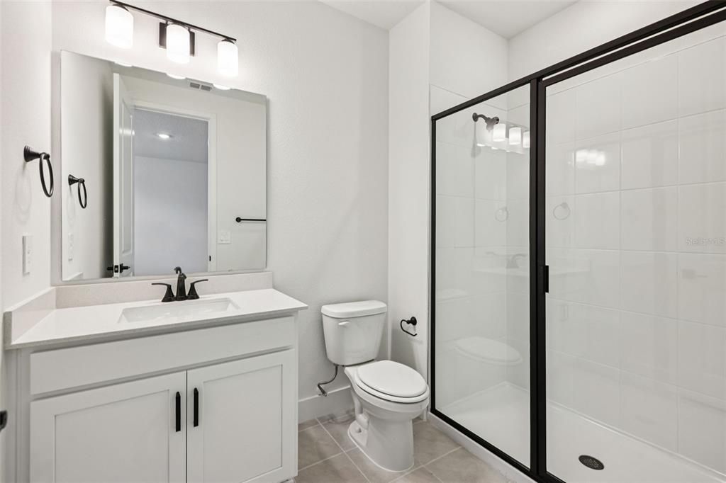 На продажу: $449,990 (5 спален, 3 ванн, 3232 Квадратных фут)