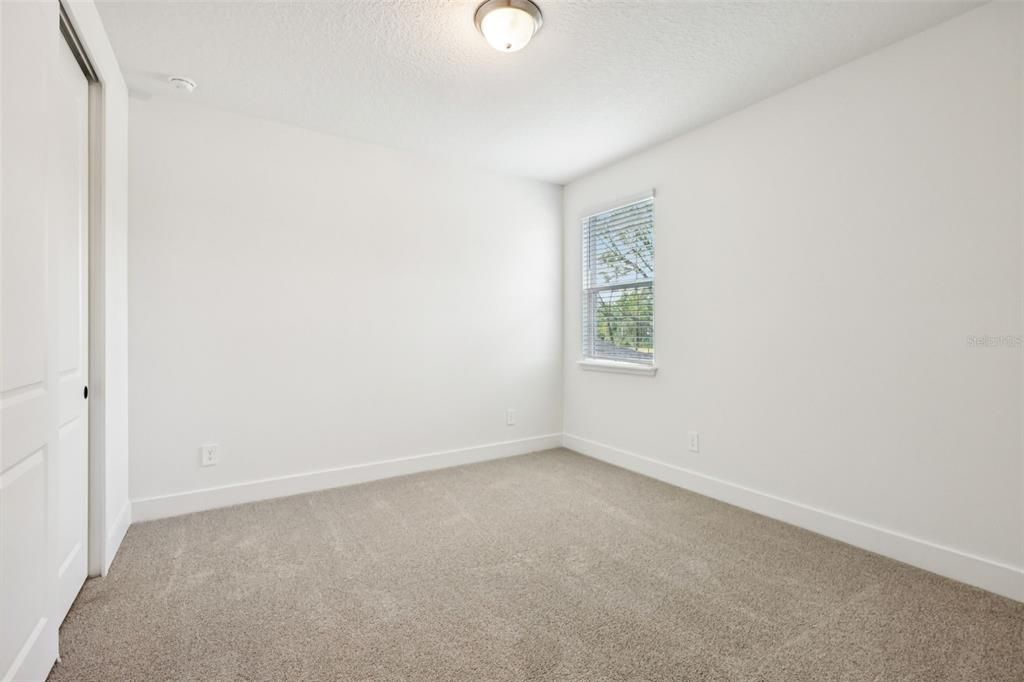 На продажу: $449,990 (5 спален, 3 ванн, 3232 Квадратных фут)