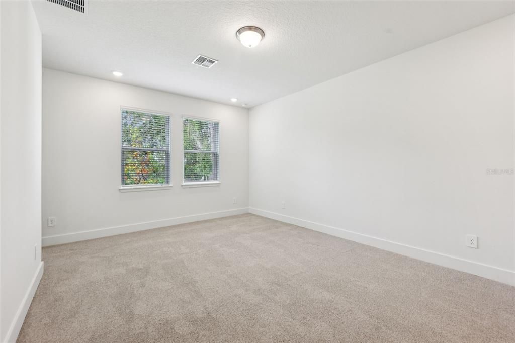 На продажу: $449,990 (5 спален, 3 ванн, 3232 Квадратных фут)