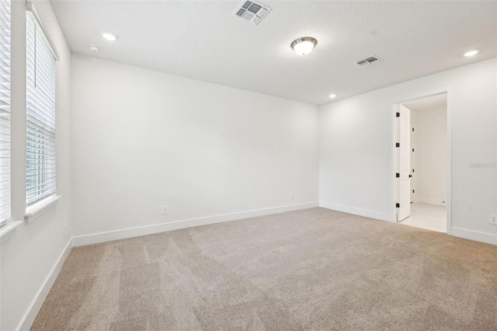 На продажу: $449,990 (5 спален, 3 ванн, 3232 Квадратных фут)