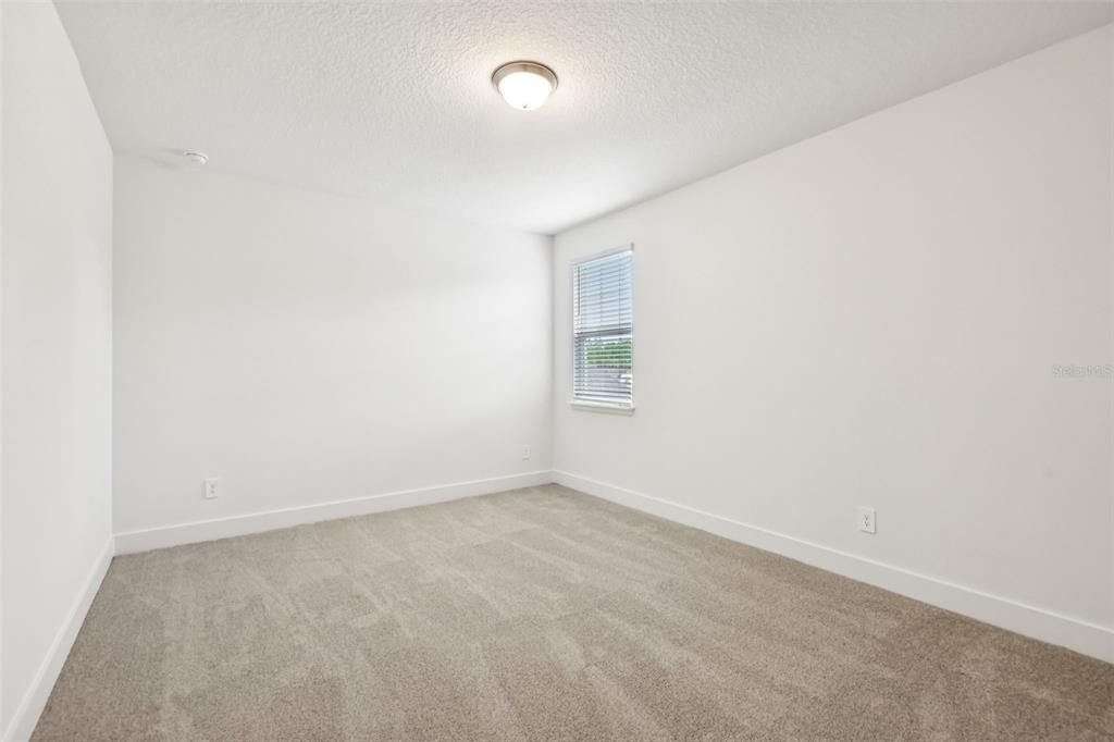 На продажу: $449,990 (5 спален, 3 ванн, 3232 Квадратных фут)