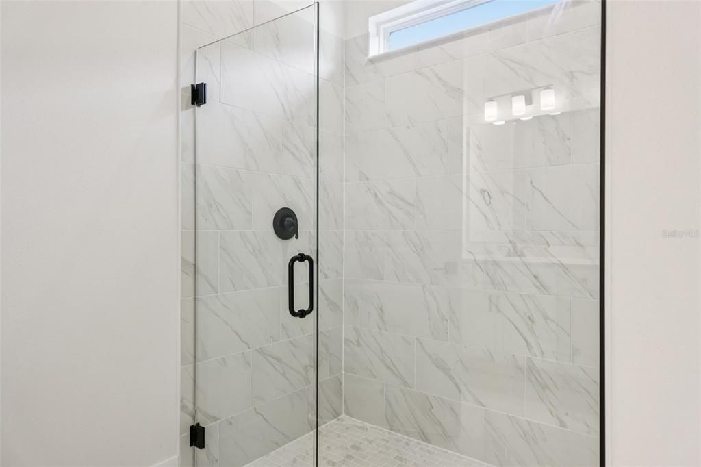 На продажу: $449,990 (5 спален, 3 ванн, 3232 Квадратных фут)