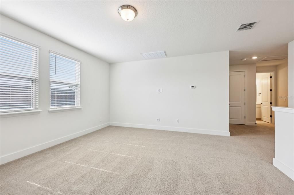 На продажу: $449,990 (5 спален, 3 ванн, 3232 Квадратных фут)