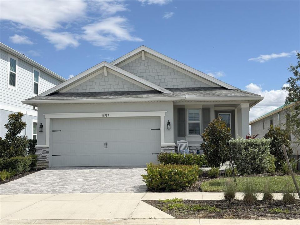 Recently Sold: $390,000 (3 beds, 2 baths, 1679 Square Feet)