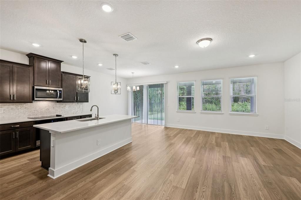 For Sale: $456,080 (4 beds, 3 baths, 2337 Square Feet)