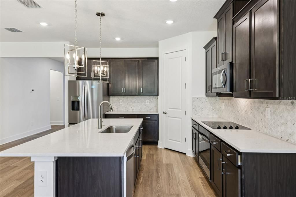 For Sale: $456,080 (4 beds, 3 baths, 2337 Square Feet)