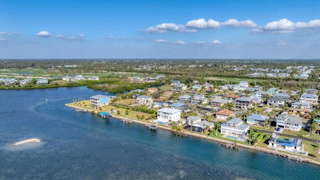 На продажу: $1,555,000 (3 спален, 3 ванн, 2390 Квадратных фут)