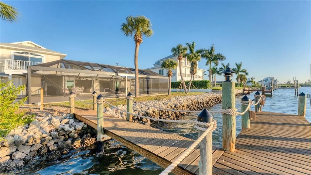 На продажу: $1,555,000 (3 спален, 3 ванн, 2390 Квадратных фут)