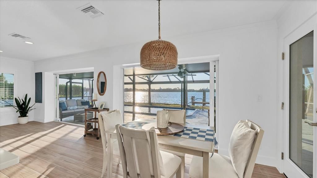 На продажу: $1,555,000 (3 спален, 3 ванн, 2390 Квадратных фут)