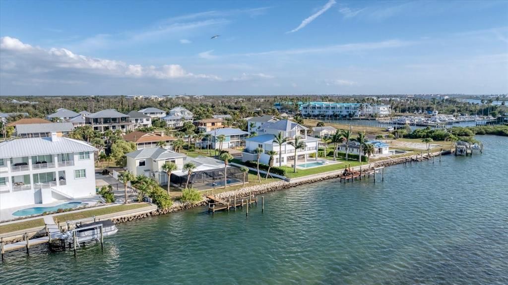 На продажу: $1,555,000 (3 спален, 3 ванн, 2390 Квадратных фут)