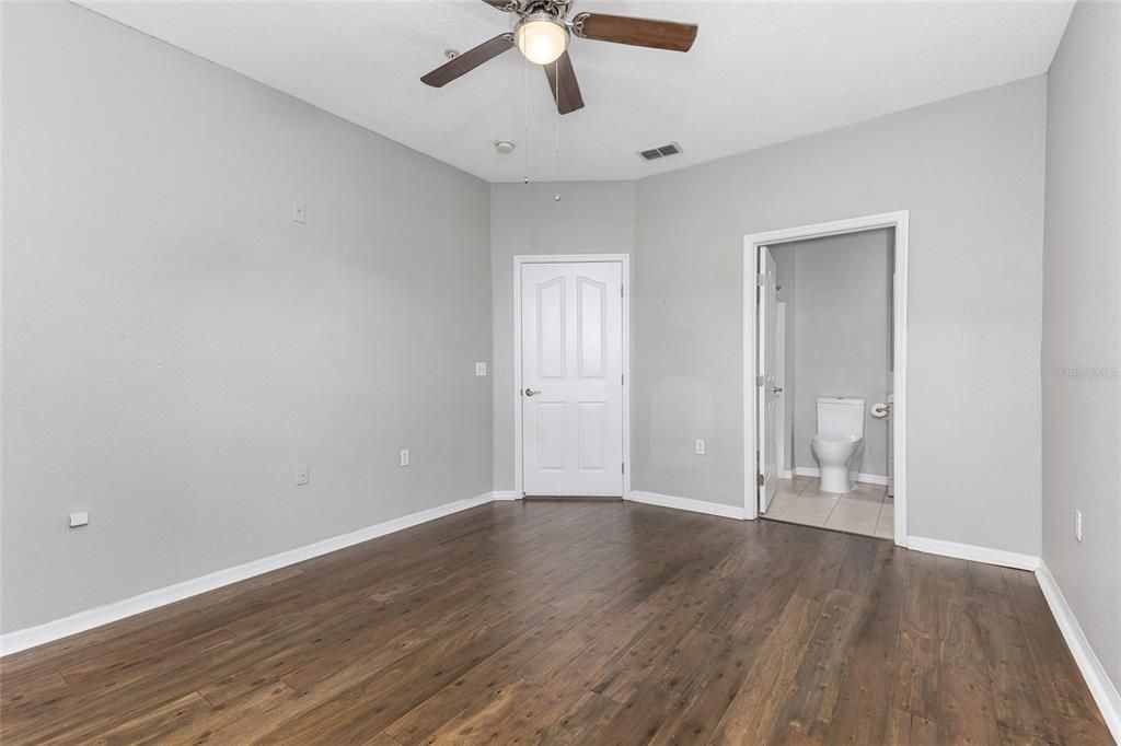 For Sale: $248,000 (3 beds, 2 baths, 1243 Square Feet)