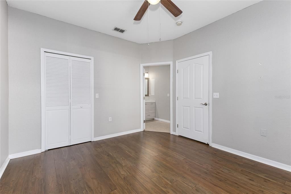 For Sale: $248,000 (3 beds, 2 baths, 1243 Square Feet)