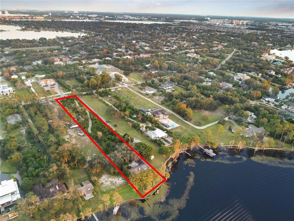 合同活跃: $2,750,000 (4.56 acres)