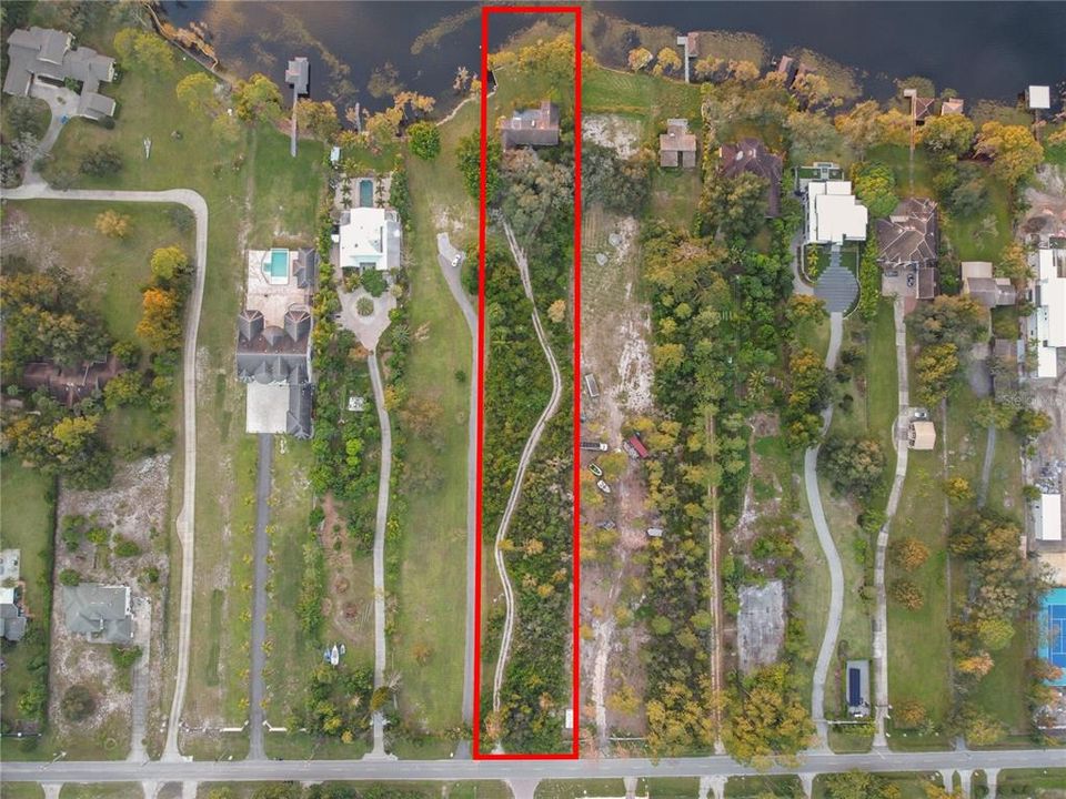 合同活跃: $2,750,000 (4.56 acres)