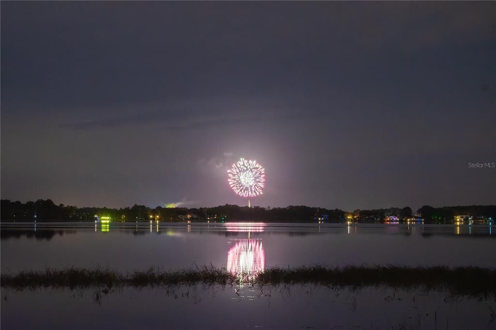 合同活跃: $2,750,000 (4.56 acres)