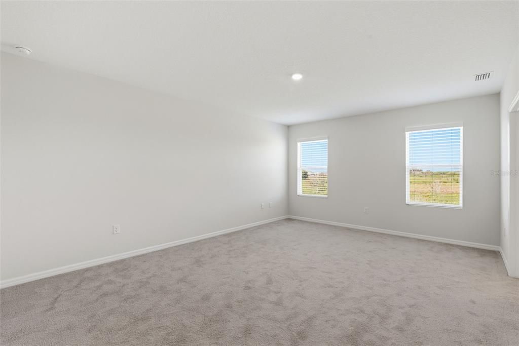 For Rent: $3,200 (4 beds, 3 baths, 2756 Square Feet)