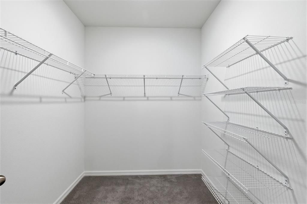 For Rent: $3,200 (4 beds, 3 baths, 2756 Square Feet)