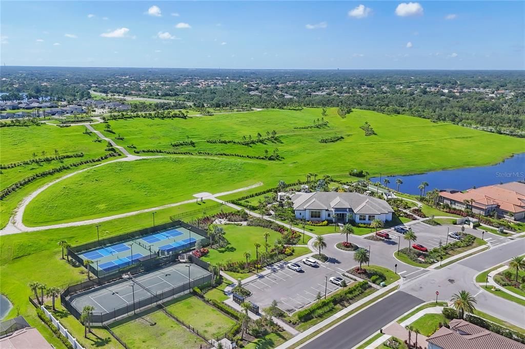 Active With Contract: $595,000 (4 beds, 3 baths, 2655 Square Feet)