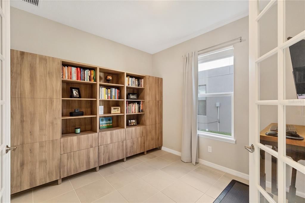 Active With Contract: $595,000 (4 beds, 3 baths, 2655 Square Feet)