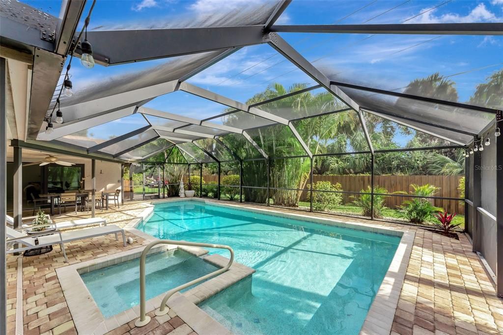 For Sale: $559,000 (3 beds, 2 baths, 2130 Square Feet)