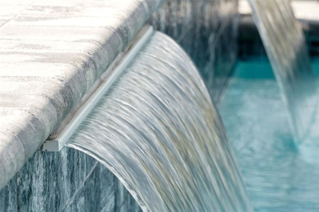 En Venta: $899,900 (4 camas, 3 baños, 2568 Pies cuadrados)