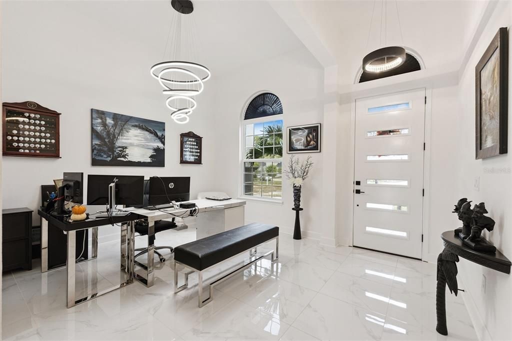 En Venta: $899,900 (4 camas, 3 baños, 2568 Pies cuadrados)