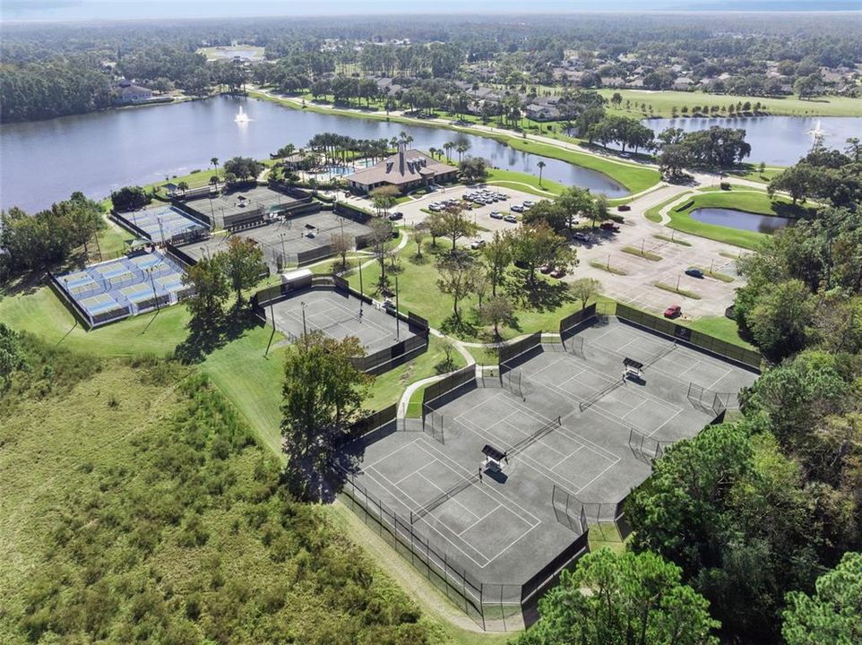 En Venta: $899,900 (4 camas, 3 baños, 2568 Pies cuadrados)