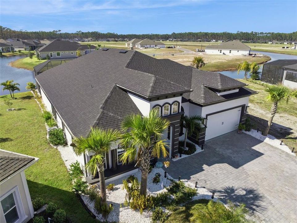 En Venta: $899,900 (4 camas, 3 baños, 2568 Pies cuadrados)