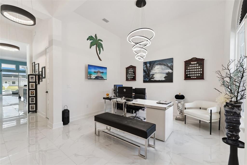 En Venta: $899,900 (4 camas, 3 baños, 2568 Pies cuadrados)