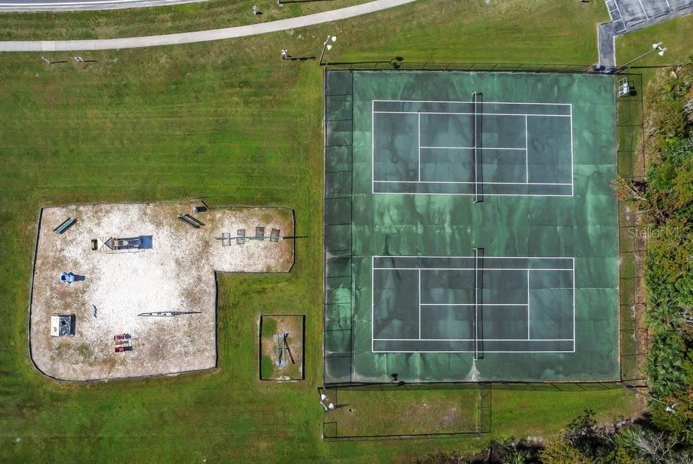 待售: $319,900 (4 贝兹, 2 浴室, 1356 平方英尺)