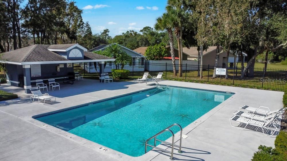 待售: $319,900 (4 贝兹, 2 浴室, 1356 平方英尺)