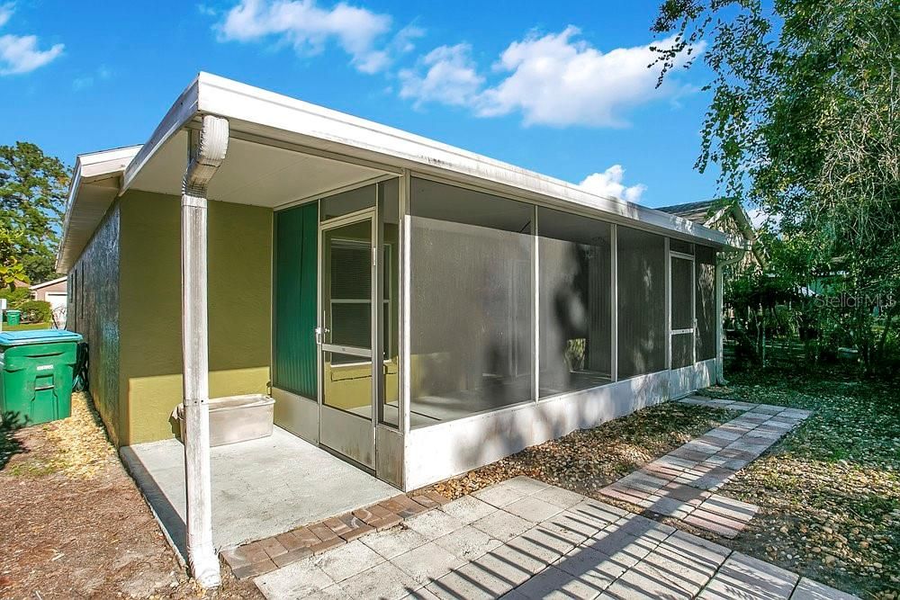 待售: $319,900 (4 贝兹, 2 浴室, 1356 平方英尺)