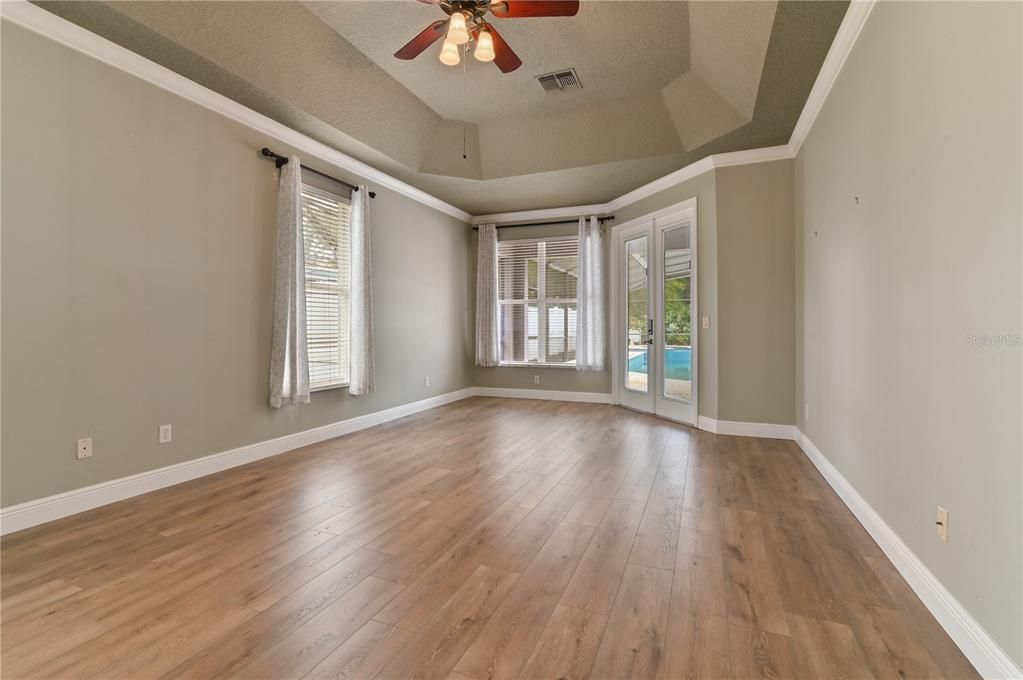 For Sale: $685,000 (5 beds, 3 baths, 3364 Square Feet)