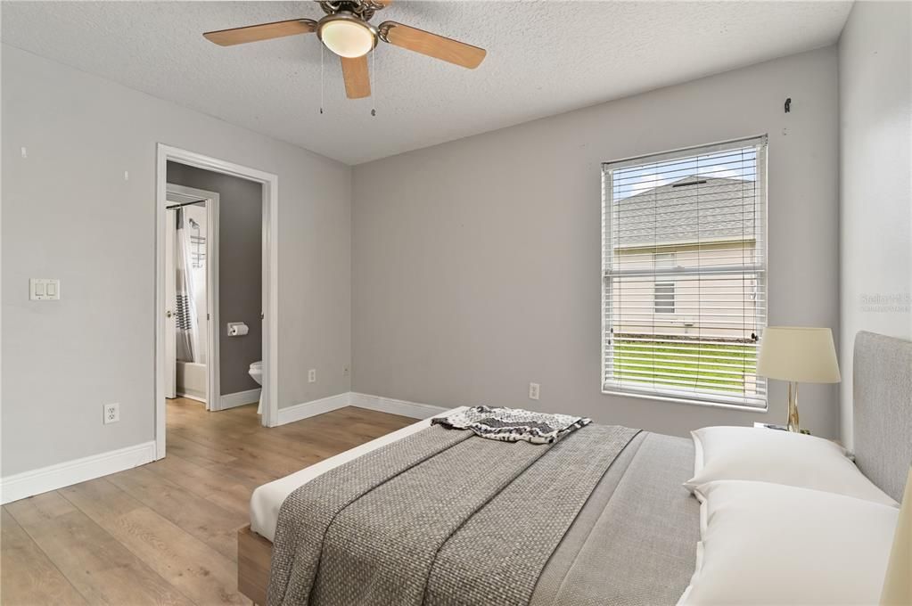 For Sale: $685,000 (5 beds, 3 baths, 3364 Square Feet)