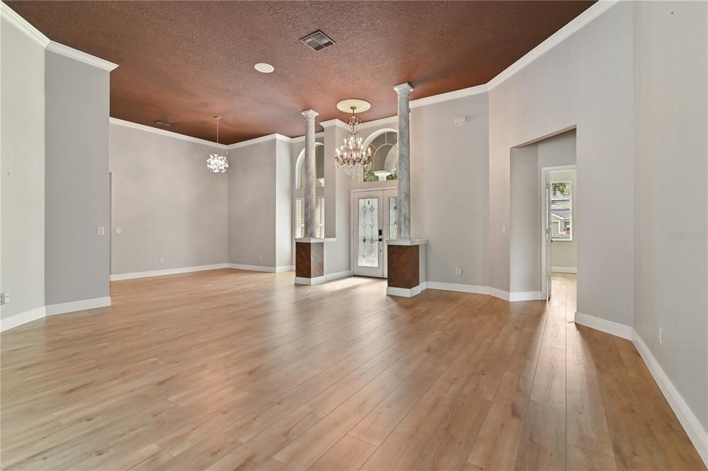 For Sale: $685,000 (5 beds, 3 baths, 3364 Square Feet)