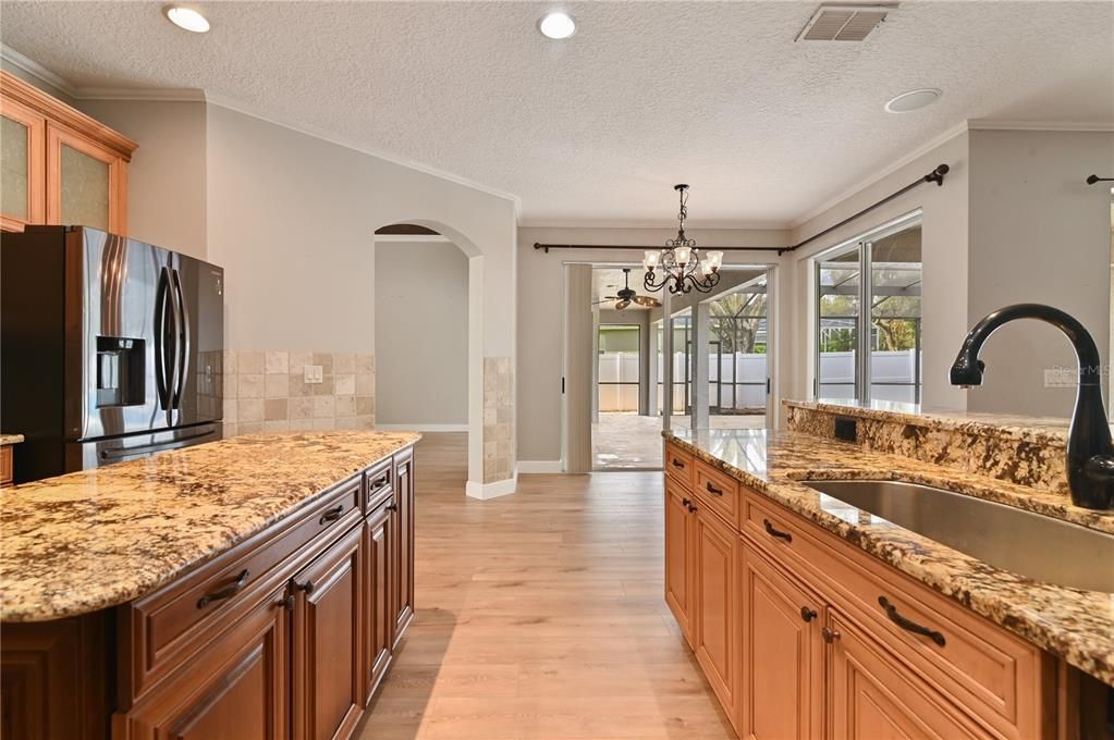 For Sale: $685,000 (5 beds, 3 baths, 3364 Square Feet)