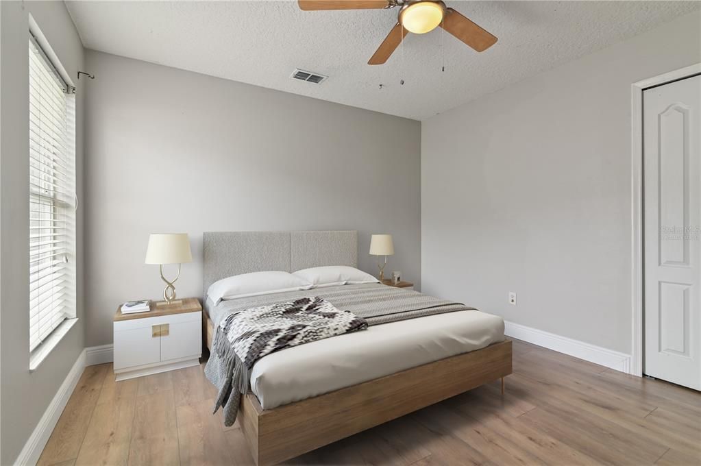 For Sale: $685,000 (5 beds, 3 baths, 3364 Square Feet)