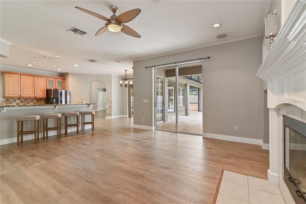 For Sale: $685,000 (5 beds, 3 baths, 3364 Square Feet)