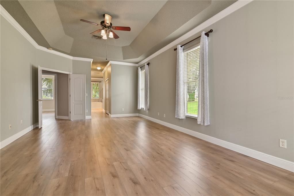 For Sale: $685,000 (5 beds, 3 baths, 3364 Square Feet)